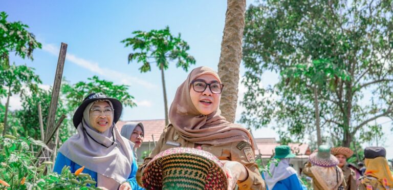 Wali Kota Banjarbaru Gelar Farm Field Day, Dorong Ketahanan Pangan dan Kendalikan Inflasi Lewat Pertanian