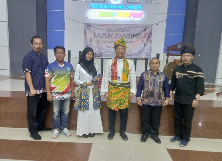 Pelatihan Musik Panting Resmi Ditutup, Disbudporapar Banjar Dorong Generasi Muda Lestarikan Kesenian Daerah