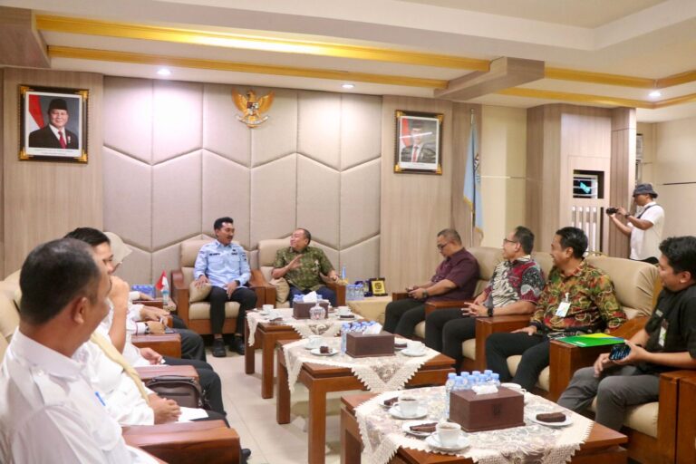 Bupati Banjar Terima Audiensi Dewan Pengawas BPJS Ketenagakerjaan Bahas Perluasan Kepesertaan