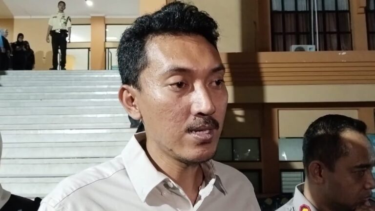 “Kami Hadir!”, Saidi Mansyur Pastikan Pemerintah Tak Lepas Tangan soal Kasus MBG Martapura