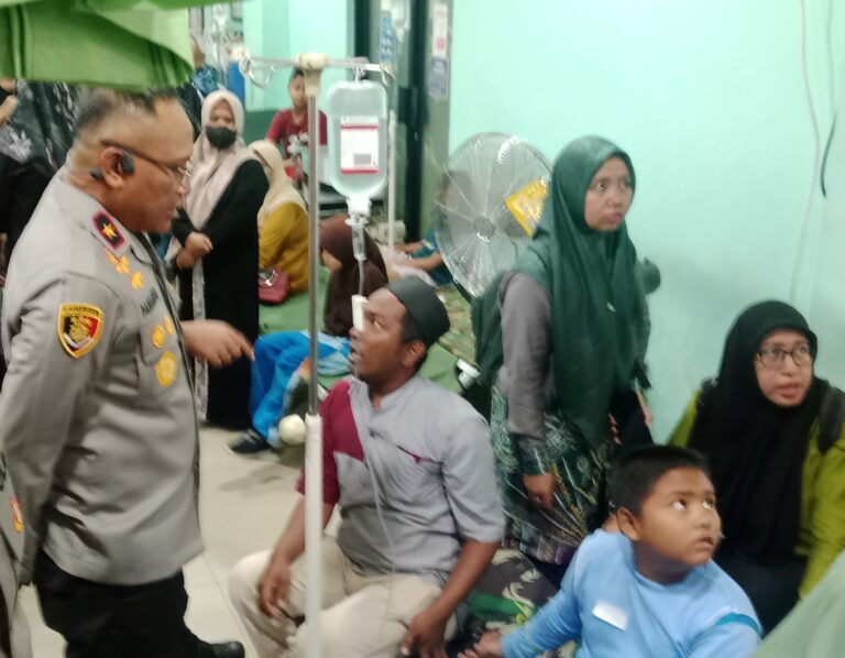 Polisi Sebut Sudah 130 Korban Diduga Keracunan MBG di Martapura, 10 Anak Dirawat Inap