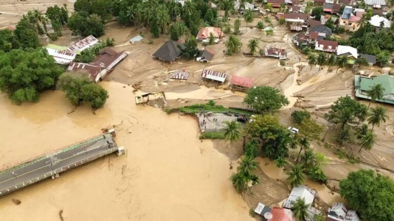 Duka Sumatera Belum Usai, Korban Banjir dan Longsor Capai 1.016 Orang