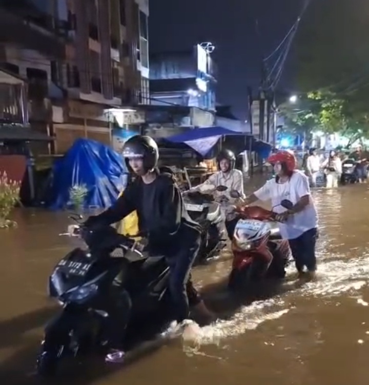 Banjarmasin Siaga! Banjir Lebih Parah dari Biasanya, Warga Resah