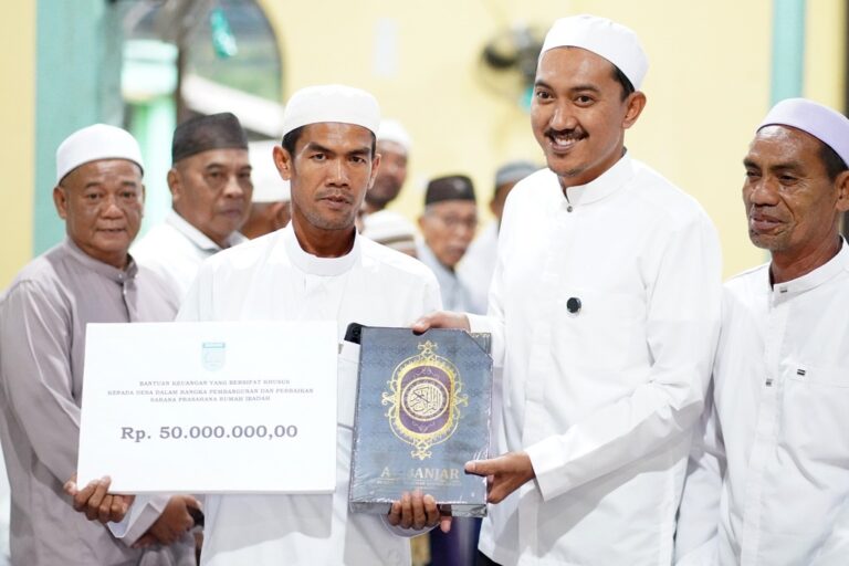 Safari Ramadan di Sungai Tabuk, Bupati Banjar Salurkan Bantuan dan Serap Aspirasi Warga