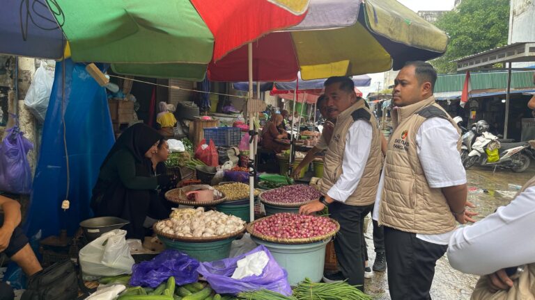 Satgas Pangan Polda Kalimantan Selatan Pantau Harga Bapokting di Pasar Antasari