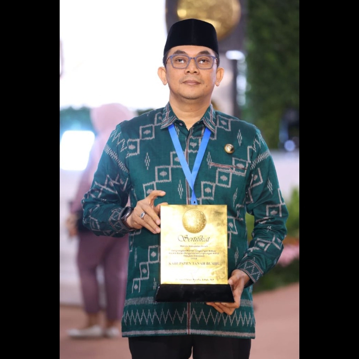 Konsisten Kelola Sampah, Tanah Bumbu Dapat Sertifikat Menuju Kabupaten Bersih