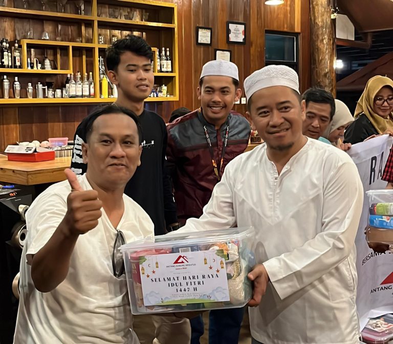 Ratusan Jurnalis Kumpul di Martapura! AGM Gelar Bukber Penuh Keakraban, Ada Doorprize Menarik