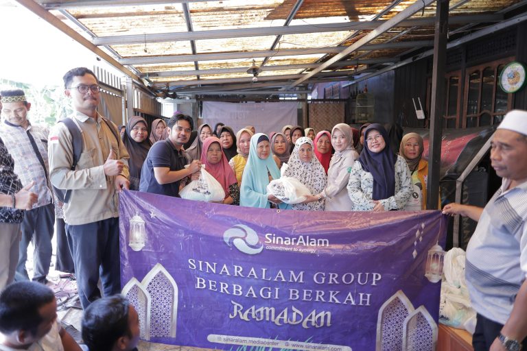 SADP Tebar 3.000 Paket Sembako, Warga Kuin Cerucuk hingga Kuin Selatan Sumringah