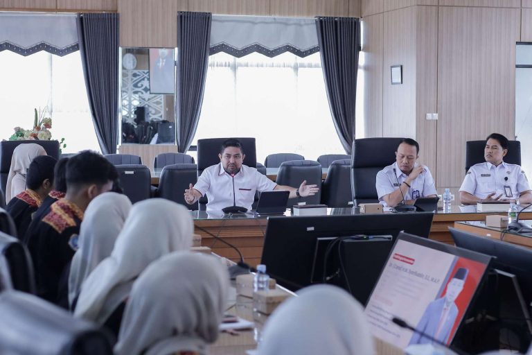 Jadi Pemimpin Harus Bisa Redam Konflik! Pesan Kuat Bang Dhin untuk Mahasiswa UNISKA