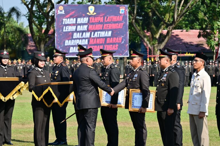Ungkap 379 Kg Sabu, Tim Ditresnarkoba Polda Kalsel Diganjar Penghargaan