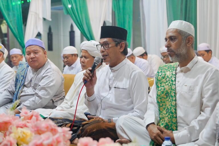 Maulid Nabi di Ponpes Nurul Muhibbin Halong, Wabup Balangan Ajak Masyarakat Teladani Akhlak Rasulullah