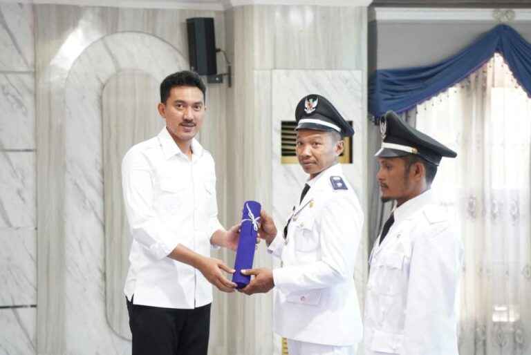 Dua Pambakal PAW di Kabupaten Banjar Resmi Dilantik